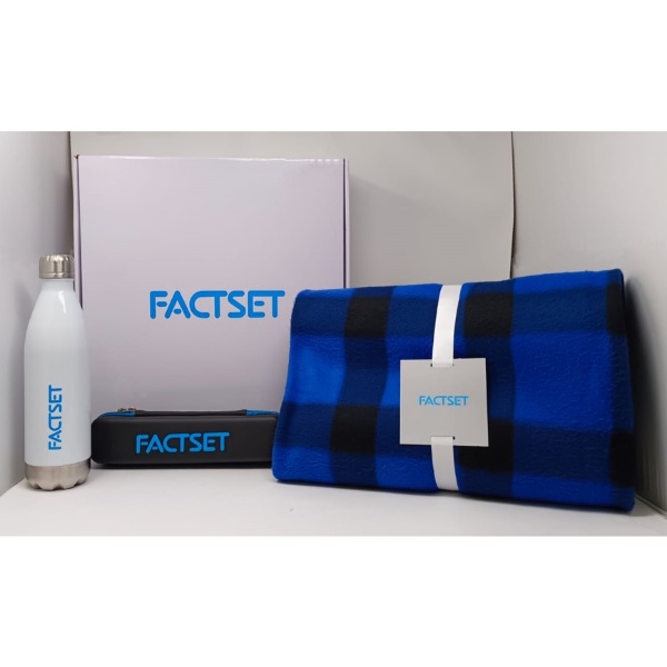Welcome kit for new employees of FACTSET 