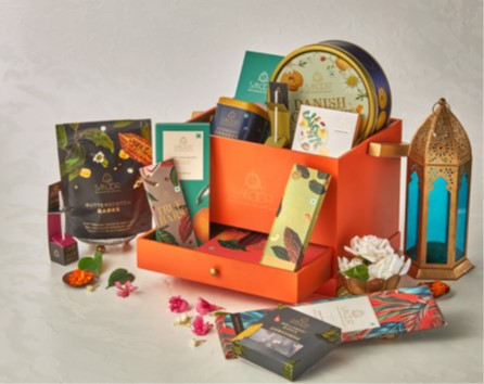 INDULGENCE HAMPER ORANGE BOX