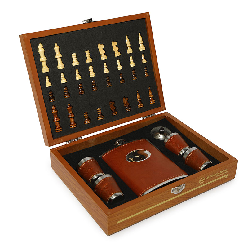 Wooden Chess Hip Flask Set