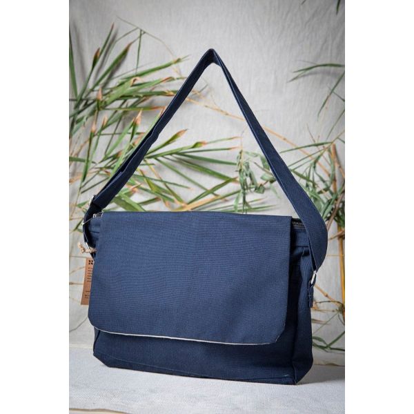 Eco messenger bag