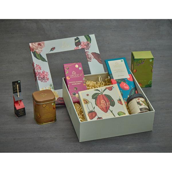 Smoor Assorted Delight Hamper