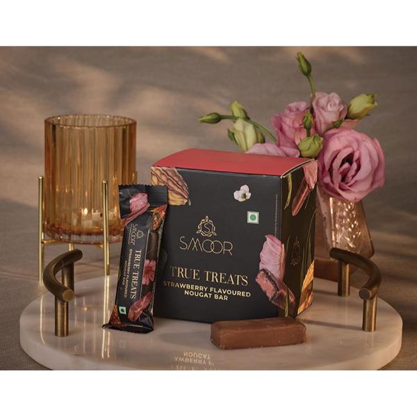 Smoor Strawberry Nougat Hamper PACK OF 15
